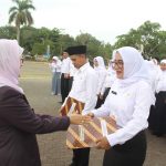 111 PNS di Lingkungan Pemkab Indramayu Di Ambil Sumpah Jabatan Oleh Bupati Indramayu