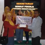 Ibu – Ibu Moms BKJT III RU VI Balongan Peduli Tsunami Selat Sunda