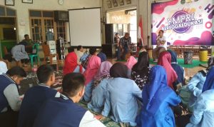 Sosialisasi dasar-dasar penularan dan pencegahan HIV AIDS, siap siaga ketika ada bencana