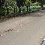 Sepanjang Jalan Ir.Haji Juanda Singajaya Jalan Berlubang Rawan Kecelakaan
