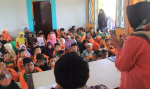 Edukasi Internet Untuk Anak MI Sekolah Alam Indramayu