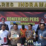 Polisi Tangkap Pedagang Ciu Yang tewaskan 2 Orang Di Indramayu Jawa Barat