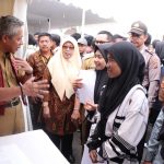 Masyarakat Indramayu Serbu Job Fair Di Disnaker