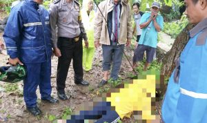 Jamjami, Tersengat Listrik Saat Bersihkan Sampah Di Sungai