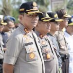 Polres Indramayu Pelopori Kegiatan Sosial Bersih-Bersih Tempat Ibadah