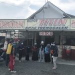 Cegah Covid-19, Forum Pemuda Alasbuluh Semprot Disinfektan Di Rumah warga