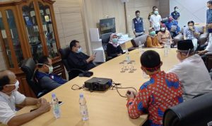 PUB Bersama Ketua Umum SMSI Bantu APD Di Banten Guna Cegah Covid-19
