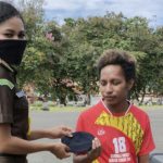 Kejati Papua Barat Bagikan Masker Antisipasi Covid-19