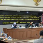 Panglima TNI Dan Kapolri Pimpin Rapat Terkait Penanganan Covid-19 Di Jawa Timur