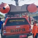 Peningkatan Gelombang Tinggi Perahu Nelayan Indramayu Terbalik