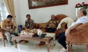 Ketua Partai Golkar Jabar Ade Barkah Sounding Ke Haji Yance