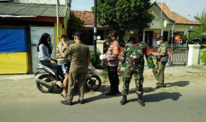 Polsek Bongas Jajaran Polres Indramayu Polda Jabar Bersama TNI Dan Satpol PP Kembali Menggelar Ops Yustisi
