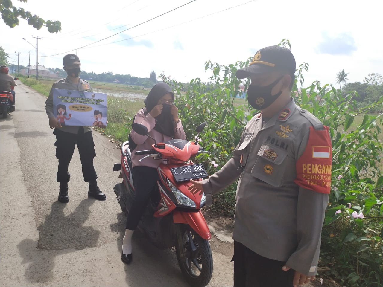 Personel gabungan yang terdiri dari Polsek Cantigi, TNI serta Satpol PP kembali gelar Giat Ops Yustisi