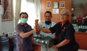 SMSI Bekasi Raya Bersinergi Dengan PLN ULP Babelan Bagikan Masker
