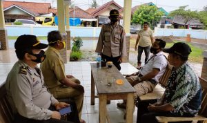 Polsek Indramayu Monitoring Genangan Air di Kelurahan Bojongsari Pasca Hujan Deras