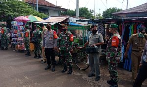 Sedikitnya Ada 15 Pelanggar Prokes Terjaring, Dalam Ops Yustisi Tiga Pilar Sukagumiwang di Pasar tumpah Desa Bondan