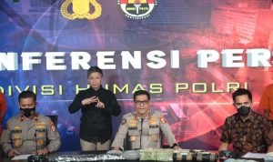 Gelar Konferensi Pers, Mabes Polri Hadirkan Juru Bicara Isyarat untuk Kaum Difabel