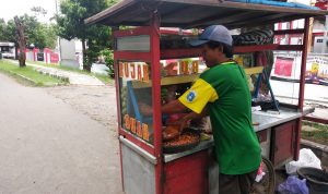 Cobain Rujak Depan Kantor Plaza Telkom Jalan Gatot Subroto-Indramayu, Rasanya Bikin Nagih