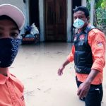 Sungai Cimanuk Meluap Rumah Warga Terendam