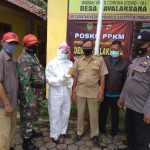 Jajaran Personel Polsek Kedokanbunder Menghimbau Warganya Taati PPKM Mikro