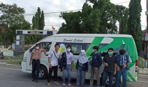 SMAN 1 Indramayu Bantu Korban Banjir Desa Jumbleng