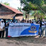 Pekerja Ex BKJT II Pertamina RU VI Peduli Korban Banjir