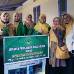 PUI Kuningan Berikan Bantuan Sembako Kepada Warga Terdampak Banjir di Indramayu