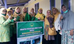 PUI Kuningan Berikan Bantuan Sembako Kepada Warga Terdampak Banjir di Indramayu
