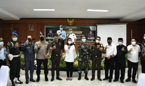 Bupati Indramayu Nina Agustina Hadiri Serahterima Jabatan Kajari Indramayu