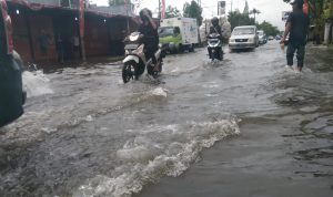 Indramayu Kota Dikepung Banjir