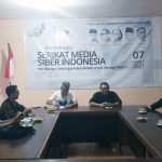 Ketua Umum PRD Berkunjung Ke Kantor SMSI Bahas Masa Depan Bangsa