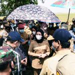 Bupati Nina Agustina: Terkait Semburan Gas Jangan Apa-Apa Demo