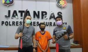 Hendak Melakukan Tawuran 2 Anggota Gangster Dengan Senjata Tajam Berhasil Diamankan Polisi