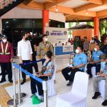 Presiden Tinjau Vaksinasi Covid-19 di Terminal Bus Kampung Rambutan