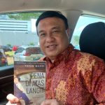 Pena di Atas Langit : Interesting, Inspiring, And Motivating