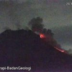Awan Panas Guguran Merapi Meluncur 1.500 M Barat Daya