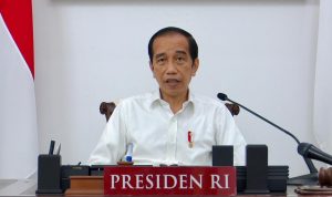 Presiden: Percepat Penyaluran Bansos dan Tambah Paket Bantuan Obat Gratis
