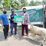 Pertamina RU VI Balongan Salurkan 108 Ekor Hewan Kurban Kepada Masyarakat Indramayu