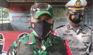 Koramil 1416/Anjatan Bersama Satgas Covid- 19 Gelar Giat PPKM Darurat, Salah Satunya Himbauan Sholat di Rumah Untuk Sementara