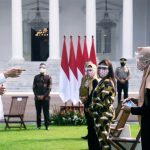 Serahkan BPUM, Presiden Dorong Pelaku Usaha Mikro Tidak Putus Asa di Tengah Pandemi