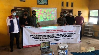 Dorong Penciptaan Lapangan Kerja di Desa, Pertamina Berdayakan UMKM Pemuda Kreatif di Karawang