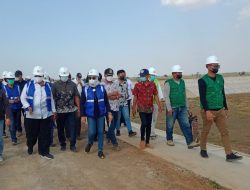 Pemda. Indramayu Perbaiki Tanggul Jebol Akibat Terjangan Banjir