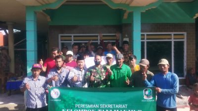 Kepala Desa Bengkak Resmikan Sekretariat Kelompok Tani Makmur