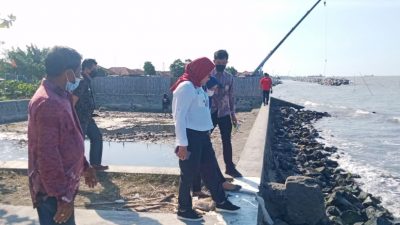 Dibangun Break Water Warga Desa Limbangan Trimakasih Kepada Bupati Indramayu