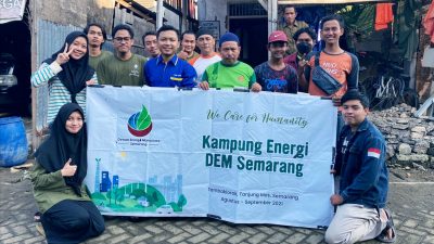 DEM Semarang Pasang PJU dengan Tenaga Surya