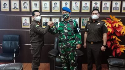 Kajari Indramayu Terima Kunjungan Kerja Komandan Subdenpom III/3-3
