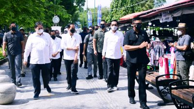 Presiden Jokowi Resmikan Peluncuran BT-PKLW Pertama di Kawasan Malioboro