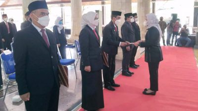 Bupati Nina Agustina Dai Bachtiar Lantik Pejabat Eselon II, III, IV