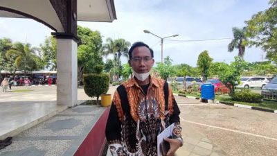 Iis Dahlia Gugat Cerai Suami di Pengadilan Agama