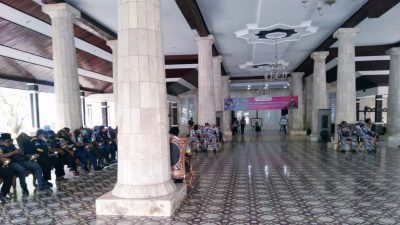 Jalan Indramayu Rusak, LSM GMBI Geruduk Pendopo
